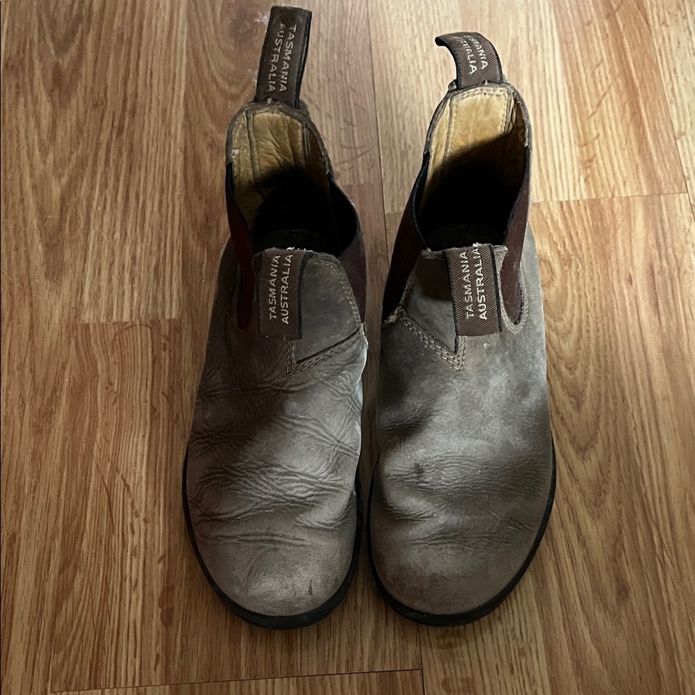 Light Brown Leather Blundstones